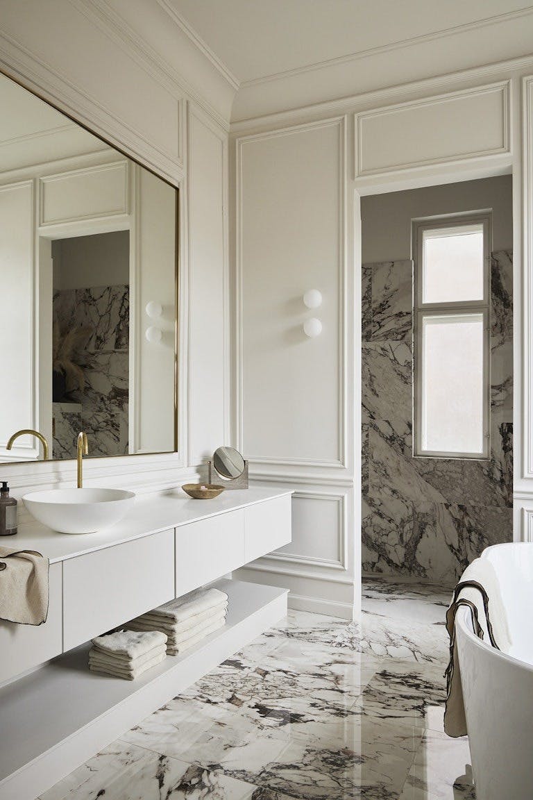 ViviBang2523 Bad etter